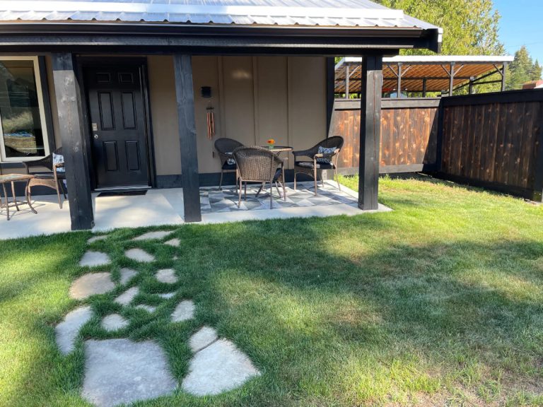 198 sq.' private covered patio